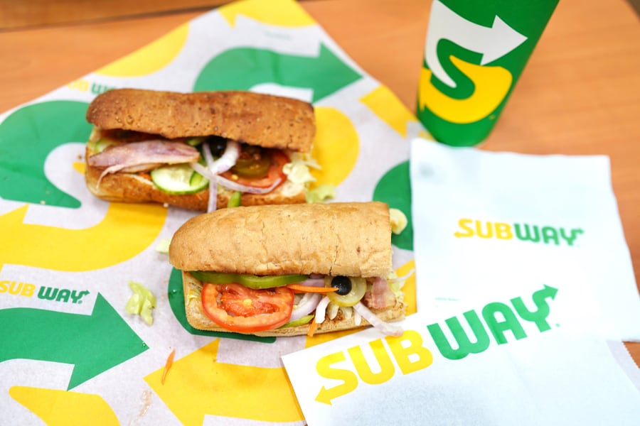 Sandwiches Sets At Subway