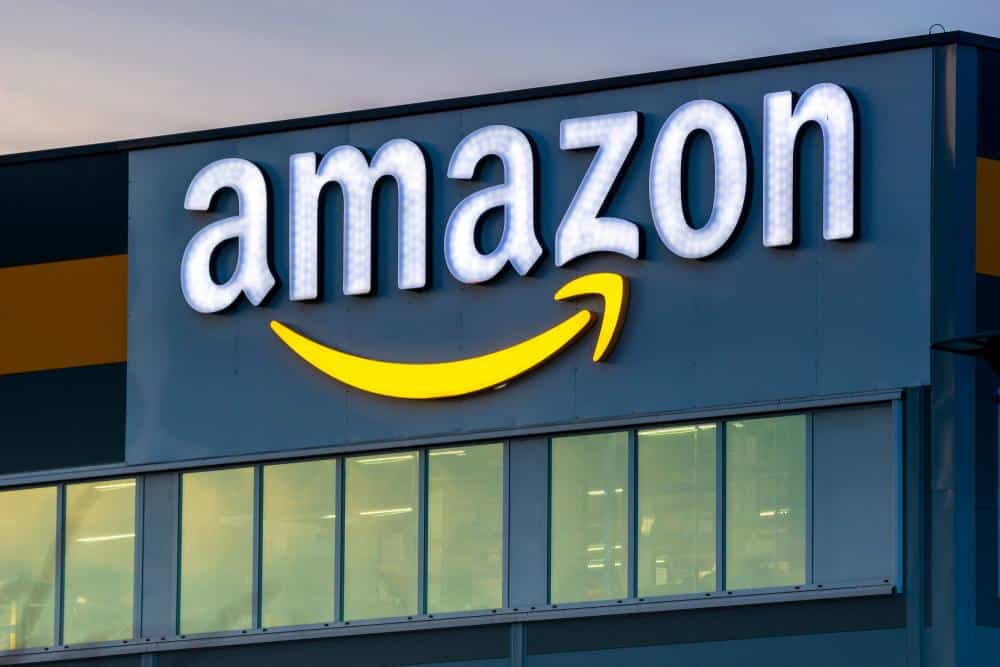 How Does Amazon Reward Their Employees?